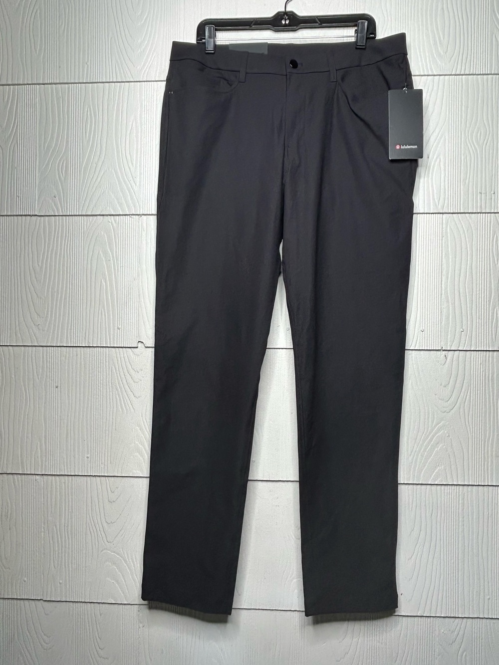 lululemon athletica Black Athletic Leggings with Interior Care Tag